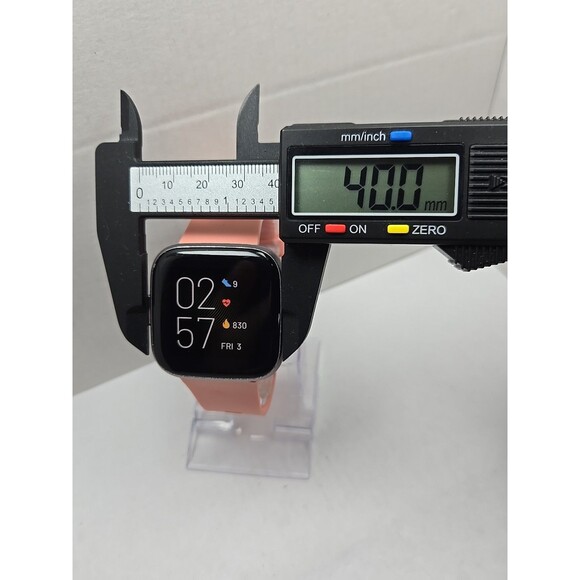 Fitbit Versa 2 Smartwatch Gray 40mm Alexa WR50M Always On Display W/ Charger - Picture 5 of 11